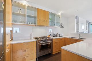 Penthouse Apartment in the heart of Nelson - 9