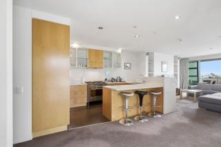 Penthouse Apartment in the heart of Nelson - 6