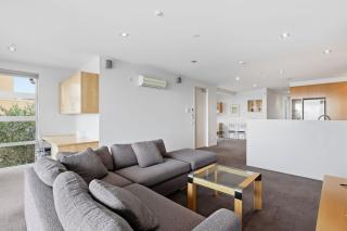 Penthouse Apartment in the heart of Nelson - 5
