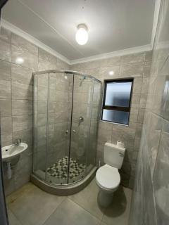CW4 Guest House - 2