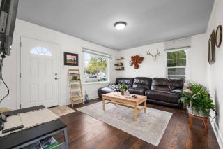 Orem Peak Retreat-Yard - 0