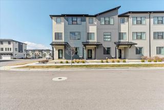 Onyx Oasis-2 Car Garage - 8