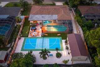 Sports Court Putt Putt Gym Pool Hot Tub - 0