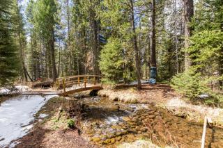 Adventure Creek Ret-2 Cabins - 8