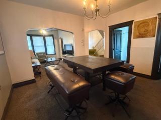3BR Detroit Home | Backyard | Sleeps 6 - 8