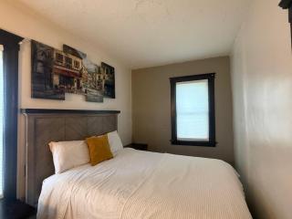 3BR Detroit Home | Backyard | Sleeps 6 - 1
