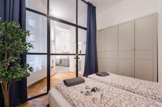 Castle Hill Loft - 1