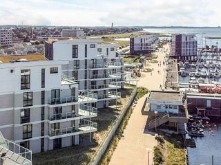 Wasservilla in exklusiver Hafenlage - 1