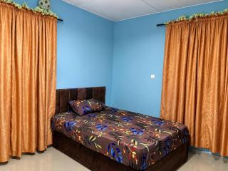 Rich Prec - A premium 3 bedroom serviced homestay in a serene and secure Estate - 4