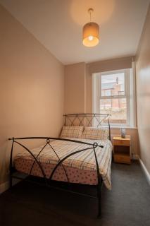 2-Bed Flat near Newcastle & Quayside - 4