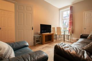2-Bed Flat near Newcastle & Quayside - 7