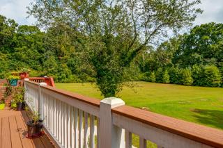 Charming Stone Mountain Studio: Deck & No Steps - 9