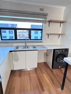 New 2BR Apartment Gated Solar 15 Min to Harare CBD - 4