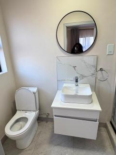 New 2BR Apartment Gated Solar 15 Min to Harare CBD - 2