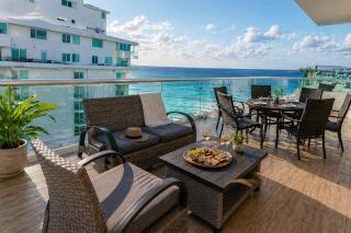 Family Paradise | 4BR Penthouse by the Beach - 0