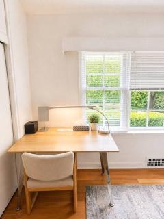The Garden Homestay - 5-10 Min to YVR & Downtown - 8