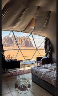 WADI RUM DESERt MOON - 3