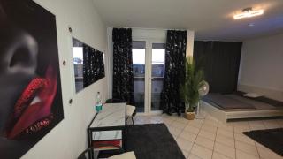 Luckys Home - 4