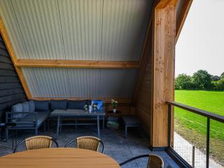 Beautiful new group home with panoramic views - 4
