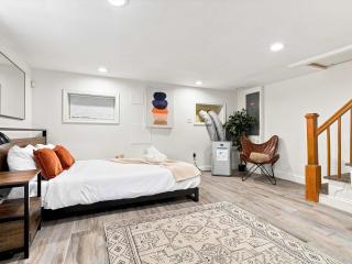 Studio Apartment near RFK fields - 2