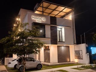 Hostal 10 - 0