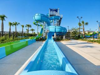 Amazing 2BR condo with 2 Clubhouses & Private Game Room - 5