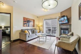Cozy One Bedroom Condo with Indoor Pool and HotTub - 7