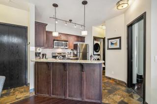 Cozy One Bedroom Condo with Indoor Pool and HotTub - 2