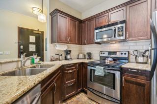 Cozy One Bedroom Condo with Indoor Pool and HotTub - 1