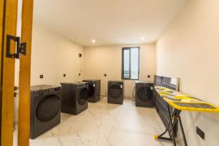 Studio/Swimming Pool/ Near airport/ Wi- Fi - 8