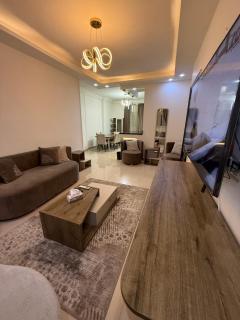 Luxury Apartment in Rehab City - 9