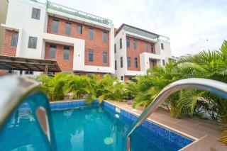 Studio/Pool/Gym/Near airport/ WiFi - 9