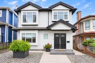 3BR close to YVR, Skytrain, Vancouver Downtown - 6