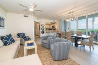 Silver Beach Towers E102 - 0