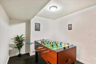 Canyon Ridge Getaway-Arcade - 4