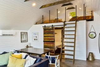 Lake Retreat-Dock-3 Cottages - 2