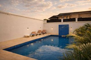 Pool / WIFI/ Spacious/ Near Airport - 2