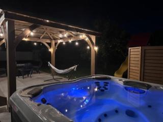Hot Tub Haven-EV Charger - 9