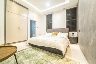 Studio / Swimming pool/airport view /Central - 9