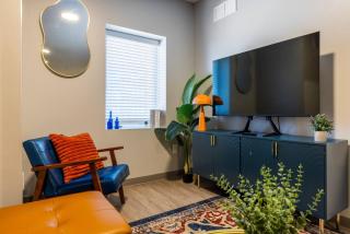 Walkable Cleveland Apt - King Bed, Gym, Parking - 5
