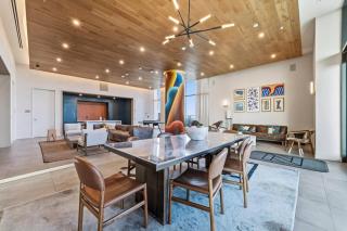 Luxury 1BR Natiivo Condo with Rooftop Pool and Lake Views on RaineySt - 5