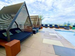 Luxury 1BR Natiivo Condo with Rooftop Pool and Lake Views on RaineySt - 2