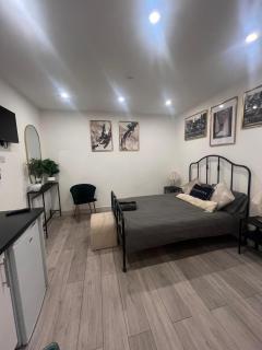 Barn Conversion Sleeps 2 with Wifi - 8