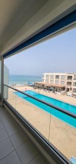Beachfront apartment with swimming pool - 8
