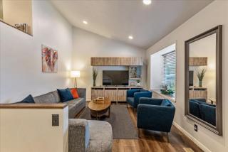 Sandy Ski-Massage-Patio - 7