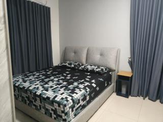 Four I's Residence 2 - 6