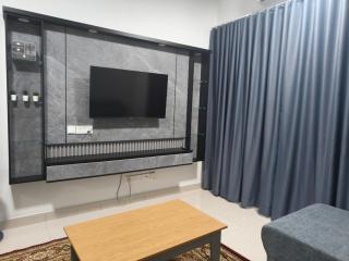 Four I's Residence 2 - 4
