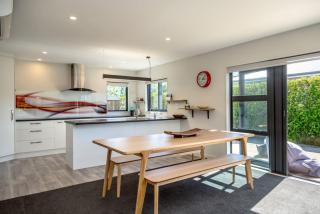 Private Escape, Martinborough - 4