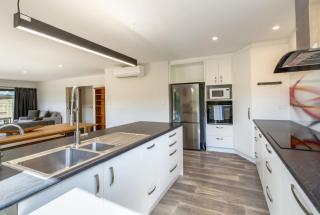 Private Escape, Martinborough - 2