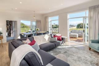 Three on Wilson, Martinborough - 2